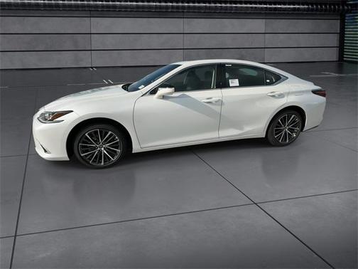 2025 Lexus ES 350 Base