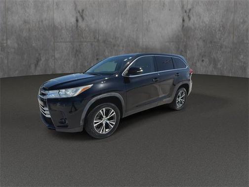 2019 Toyota Highlander LE I4