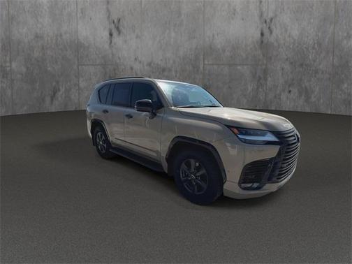 2025 Lexus LX 700h Overtrail