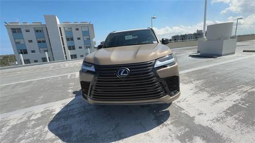 2025 Lexus LX 700h Overtrail