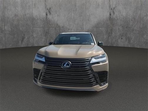 2025 Lexus LX 700h Overtrail