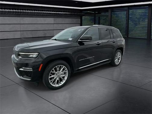 2023 Jeep Grand Cherokee Summit