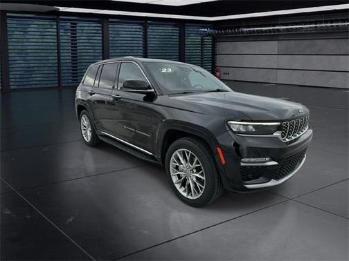 2023 Jeep Grand Cherokee Summit