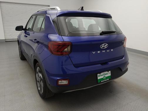 2022 Hyundai VENUE Limited