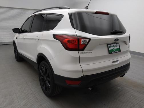 White Platinum Metallic Tri-Coat 2019 Ford Escape SE