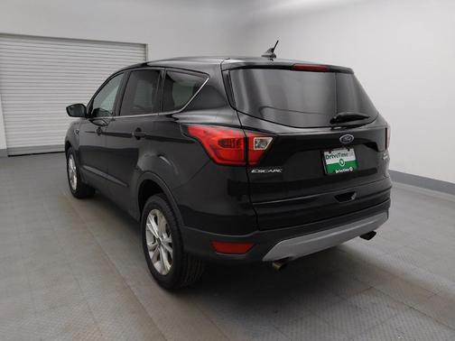Agate Black Metallic 2019 Ford Escape SE