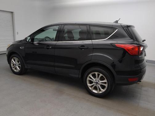 Agate Black Metallic 2019 Ford Escape SE