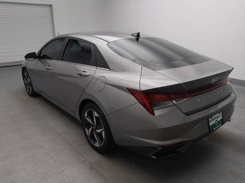 Fluid Metal 2023 Hyundai ELANTRA Limited