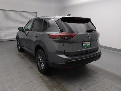 Gun Metallic 2024 Nissan Rogue S