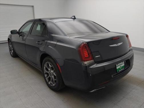 2016 Chrysler 300 S
