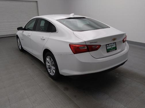 Summit White 2025 Chevrolet Malibu FWD 1LT