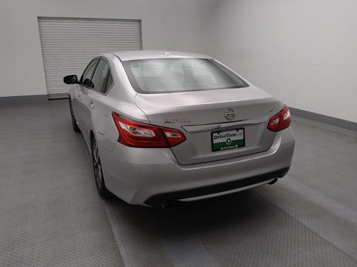 Brilliant Silver 2017 Nissan Altima 2.5 SL