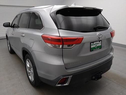 Celestial Silver Metallic 2018 Toyota Highlander Limited