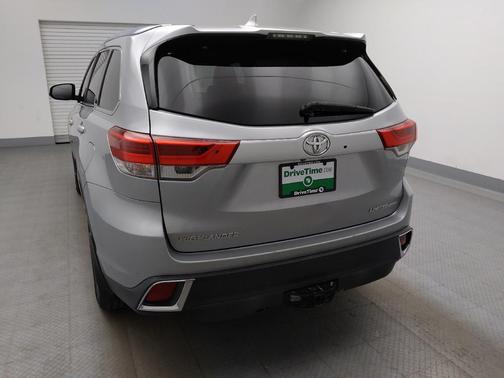 Celestial Silver Metallic 2018 Toyota Highlander Limited
