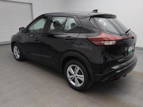Super Black 2021 Nissan Kicks S