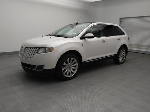 2015 Lincoln MKX Base