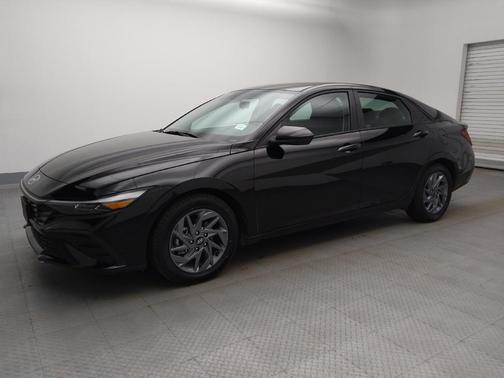 Abyss Black 2025 Hyundai ELANTRA HEV Blue