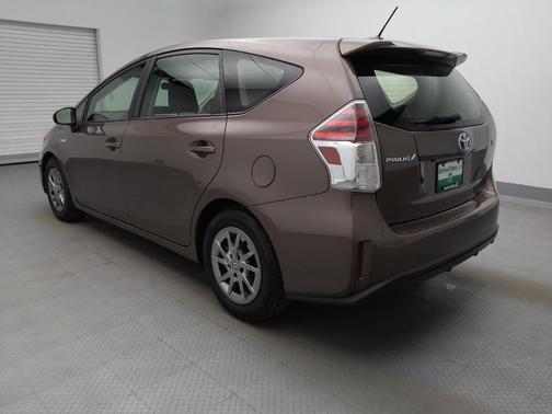 2017 Toyota Prius v Two