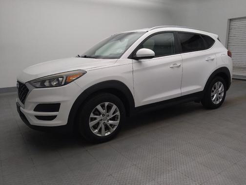 Dazzling White 2019 Hyundai TUCSON Value