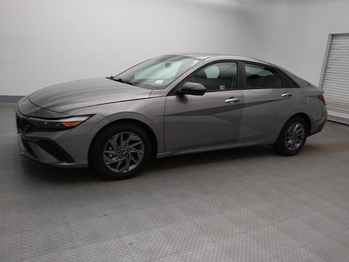 Gray 2024 Hyundai ELANTRA SEL