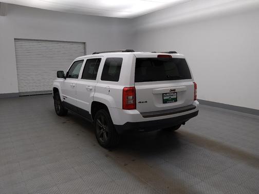 Bright White Clearcoat 2016 Jeep Patriot 75th Anniversary