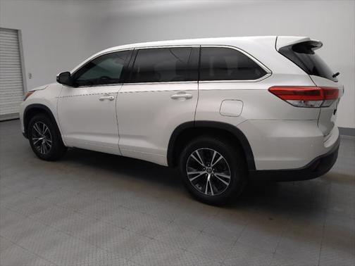 2018 Toyota Highlander LE
