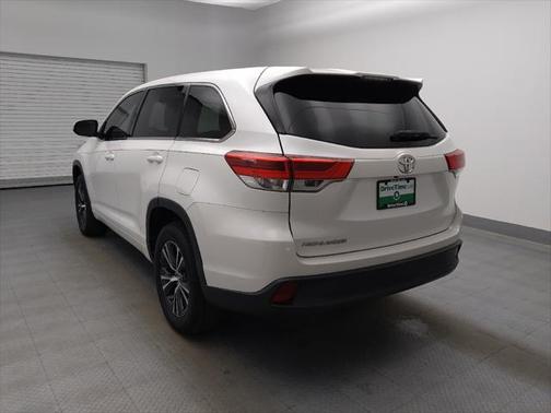 2018 Toyota Highlander LE