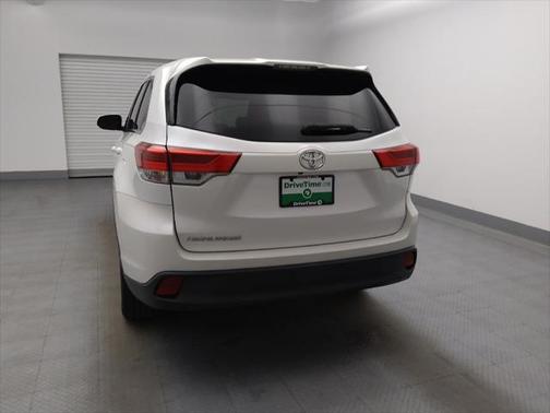 2018 Toyota Highlander LE