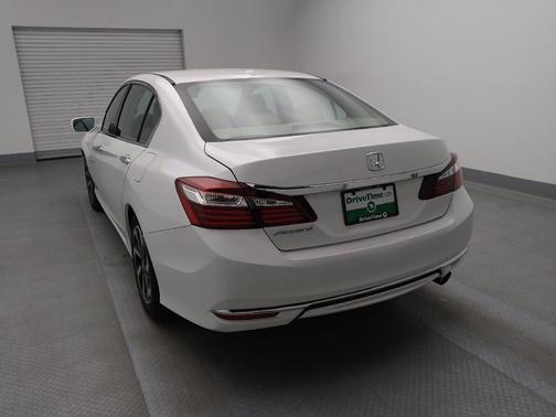 2017 Honda Accord EX-L w/Navigation & Honda Sensing