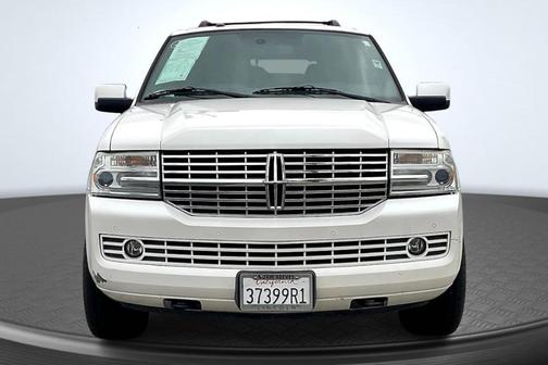 2014 Lincoln Navigator Base