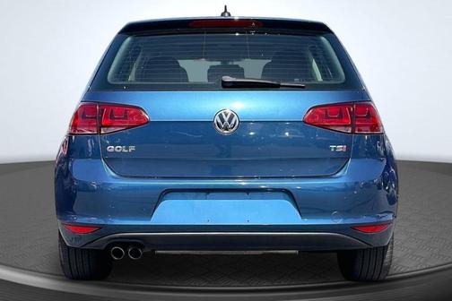 Blue 2015 Volkswagen Golf Auto TSI SE