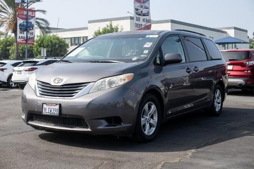 2013 Toyota Sienna LE