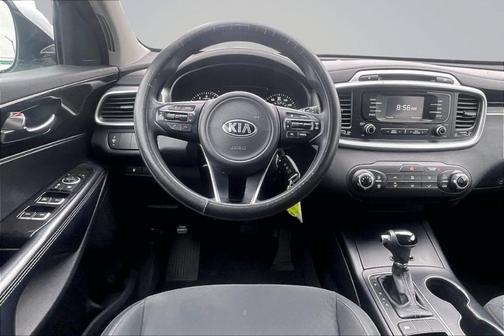 Snow White Pearl 2016 Kia Sorento LX