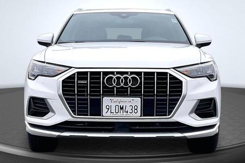 Ibis White 2021 Audi Q3 40 Premium