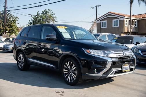 2019 Mitsubishi Outlander SE