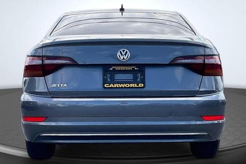Platinum Gray Metallic 2019 Volkswagen Jetta 1.4T SE