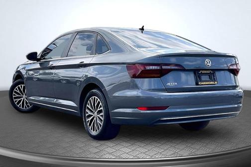 Platinum Gray Metallic 2019 Volkswagen Jetta 1.4T SE