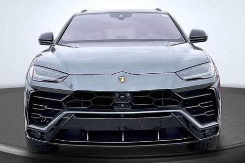 2019 Lamborghini Urus Base
