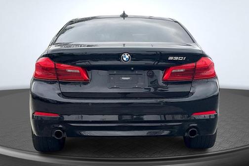 2019 BMW 530 i