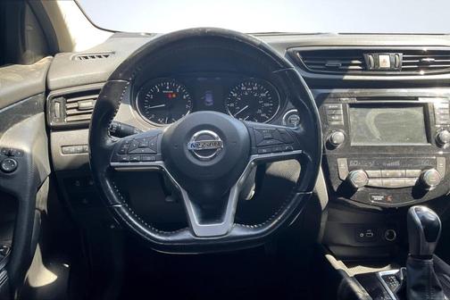 2021 Nissan Rogue Sport SV