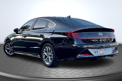2022 Hyundai SONATA SEL