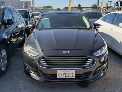Photo 2 of 16 of 2015 Ford Fusion SE
