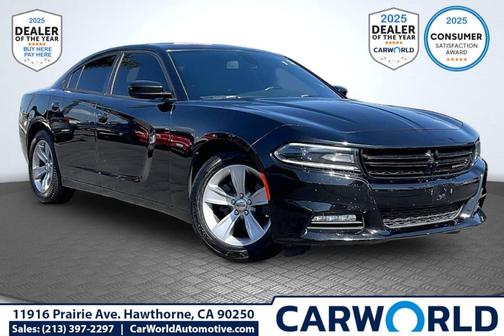 Pitch Black Clearcoat 2017 Dodge Charger SXT