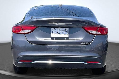 Granite Crystal Clearcoat Metallic 2016 Chrysler 200 Limited