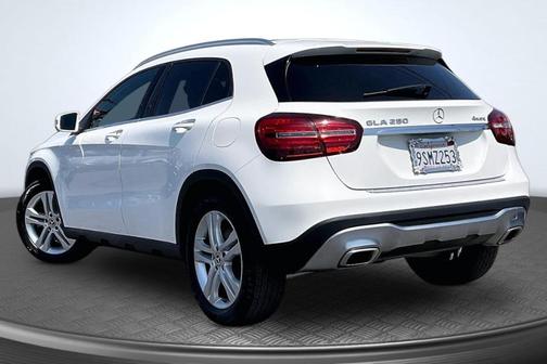 2018 Mercedes-Benz GLA 250 Base 4MATIC