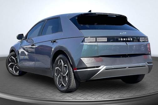 2023 Hyundai IONIQ 5 SE