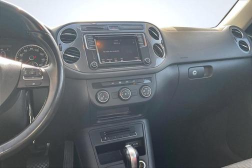 2017 Volkswagen Tiguan Limited 2.0T