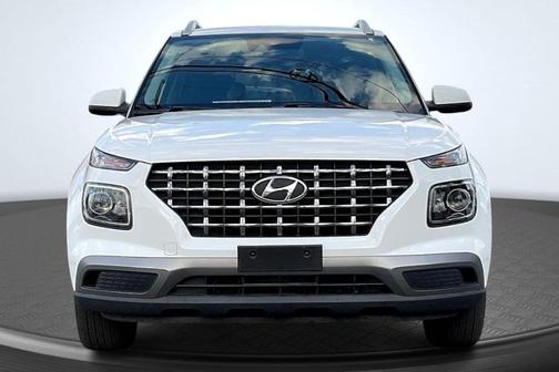 2022 Hyundai VENUE SEL