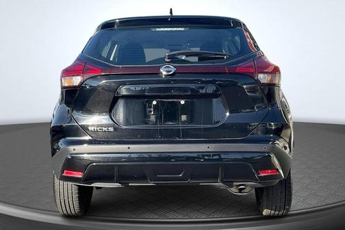 2021 Nissan Kicks S