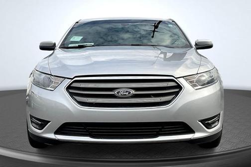 2017 Ford Taurus SEL